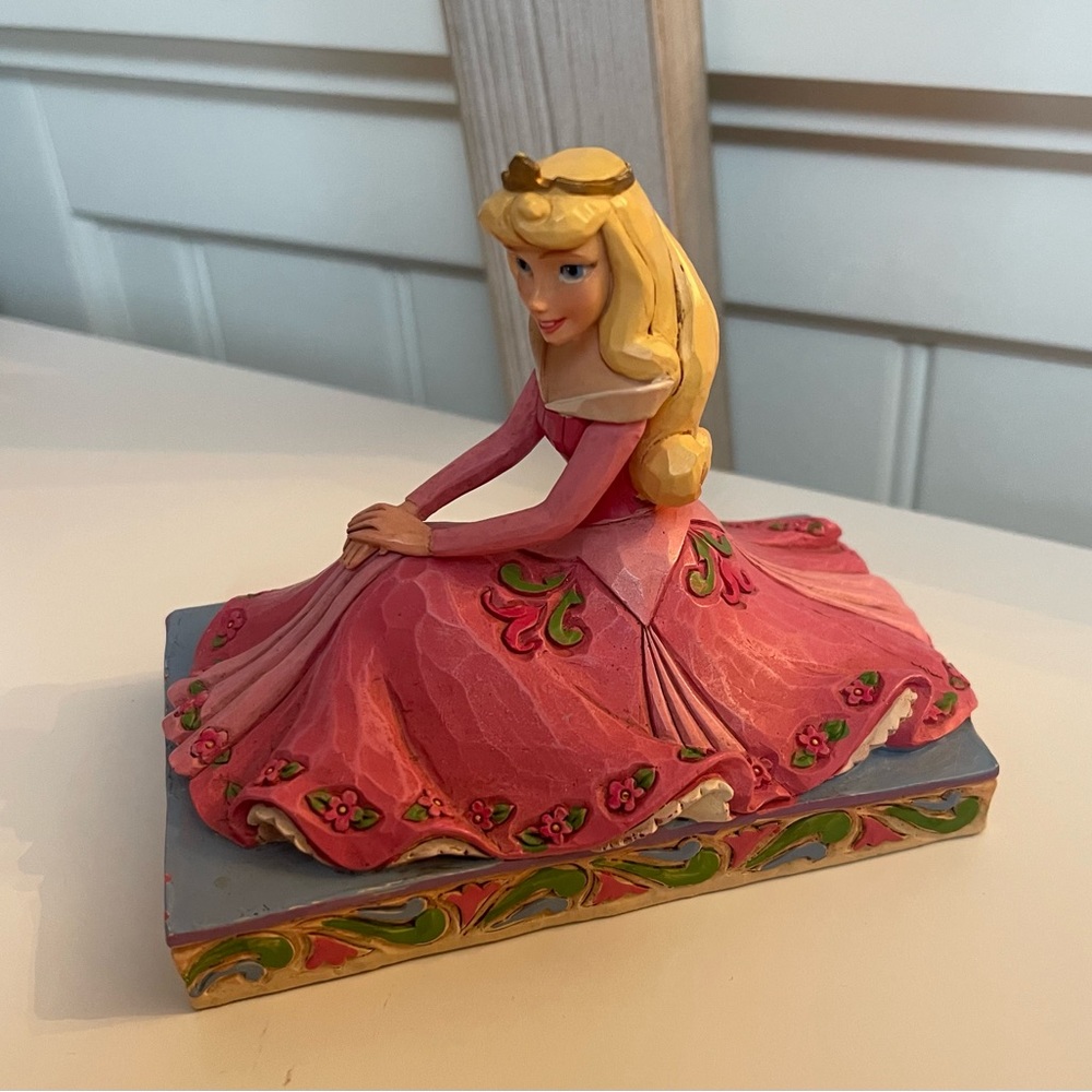 Jim Shore Disney Showcase Collection